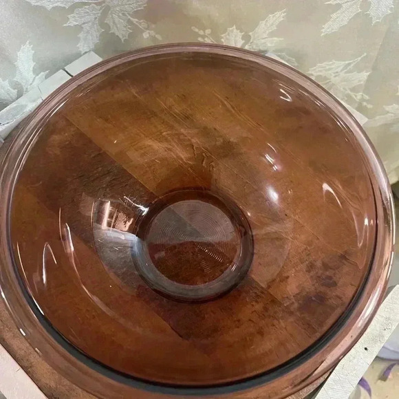 Vintage, Pyrex Mixing bowl Cranberry, # 325, 2.5  Lt Vision Glass kitchenware - Picture 2 of 6